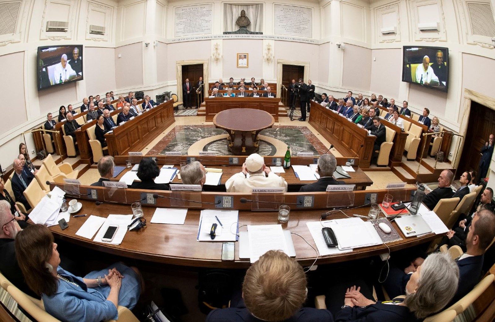 No Vaticano, ‘gigantes do petróleo’ assinam compromisso para manter o aquecimento global abaixo de 2ºC